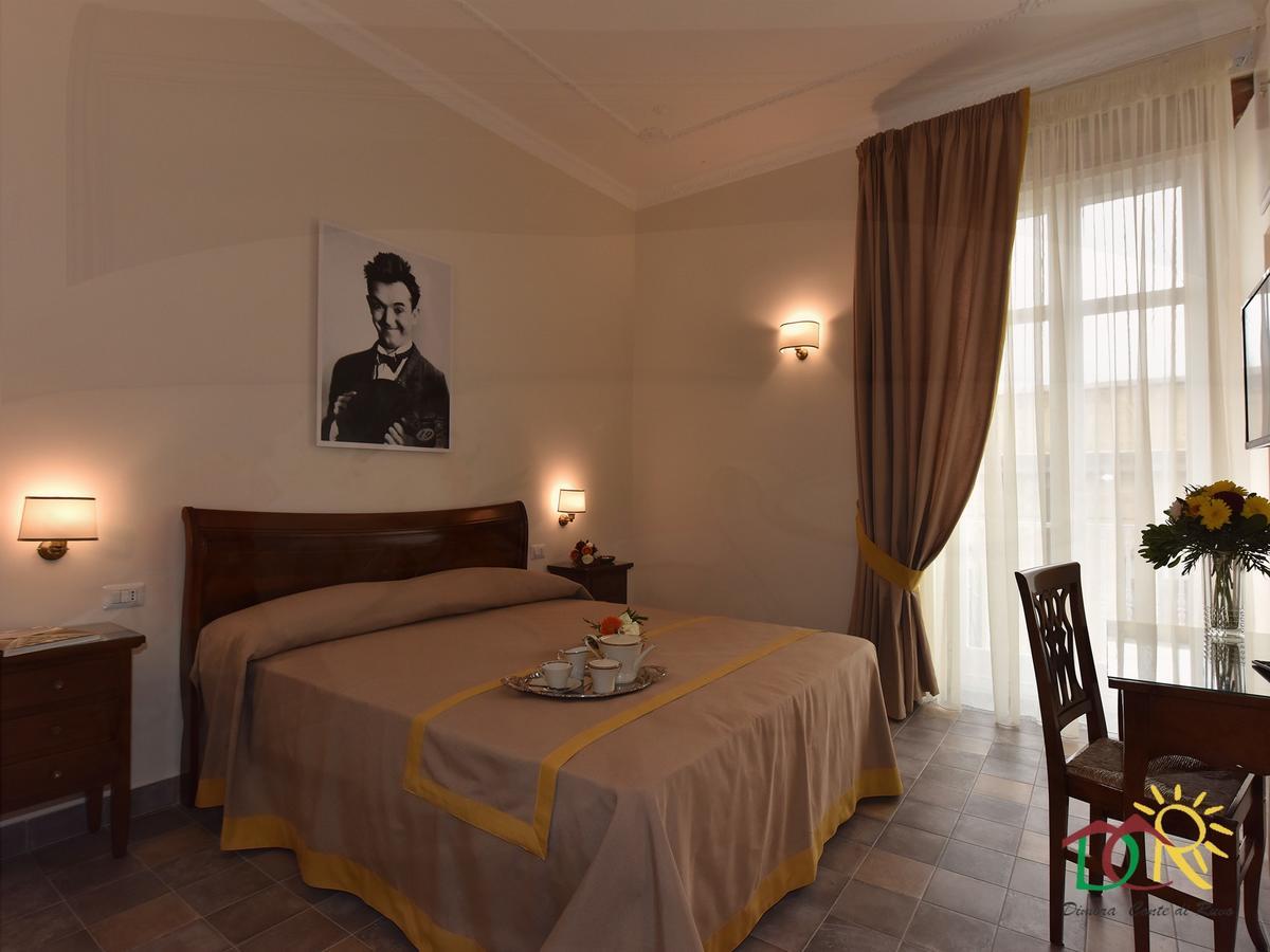 Dimora Conte Di Ruvo Bed & Breakfast Napoli Ngoại thất bức ảnh