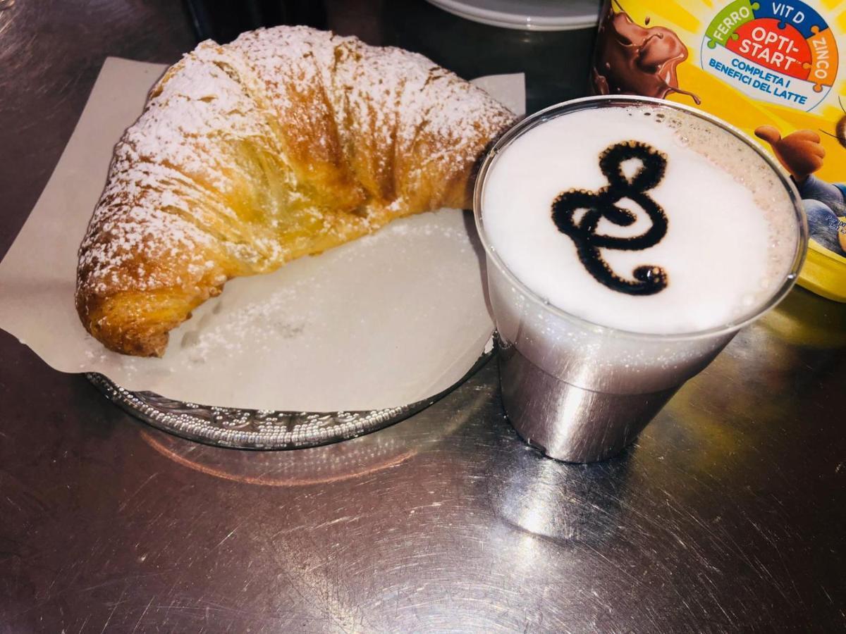 Dimora Conte Di Ruvo Bed & Breakfast Napoli Ngoại thất bức ảnh